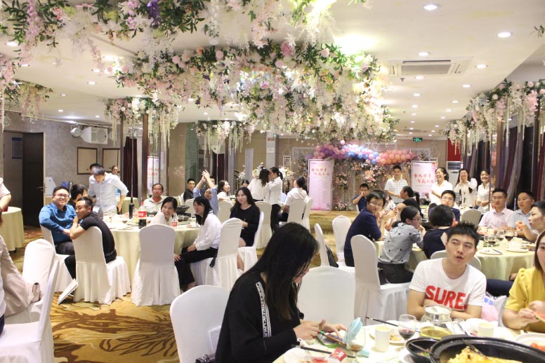 金秋華章 智贏未來——2019百度營(yíng)銷教育行業(yè)客戶中秋聯(lián)誼會(huì)圓滿落幕!